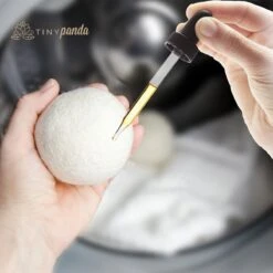 Merkloos Droger Ballen XL 8 Stuks – Zero Waste Dryer Balls - Duurzaam – Wasverzachter – Herbruikbare Drogerballen – Droogt De Was Sneller – Tiny Panda -Huishoudelijke Artikelen Winkel 1200x1200 1545