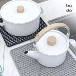 BODO Gootsteenmat Siliconen Donker Grijs - 30.5 X 30.5 Cm - Keuken Accessoires - Gootsteen Beschermer - Onderzetters Siliconen - Anti Kras - Gootsteen Accessoires -Huishoudelijke Artikelen Winkel 1200x1200 862