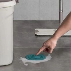 Heuts Goods - Gootsteenzeef - Gootsteenstop - Afvoerzeef - Afvoerstop - Spoelbal - Bad - Douchebak - Keuken - Wasbak - Badkuip - Siliconen - Donkerblauw -Huishoudelijke Artikelen Winkel 1200x1200 933