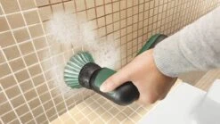 Bosch Universal Brush - Snoerloze Reiningsborstel -Huishoudelijke Artikelen Winkel 1200x675 1