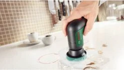 Bosch Universal Brush - Snoerloze Reiningsborstel -Huishoudelijke Artikelen Winkel 1200x681 1