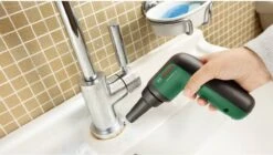 Bosch Universal Brush - Snoerloze Reiningsborstel -Huishoudelijke Artikelen Winkel 1200x681