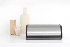 Brabantia Broodtrommel - Met Schuifdeksel - Matt Steel Fingerprint Proof -Huishoudelijke Artikelen Winkel 1200x799 24