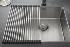 Highport Oprolbaar Vaat Droogrek - Scandinavisch Design - Opvouwbaar Hittebestendig Roestvrijstalen Keuken Afdruiprek - Vaatwasser Geschikt - Sterke 18-staafs Onderzetter - Foodgrade Materiaal -Huishoudelijke Artikelen Winkel 1200x800 31