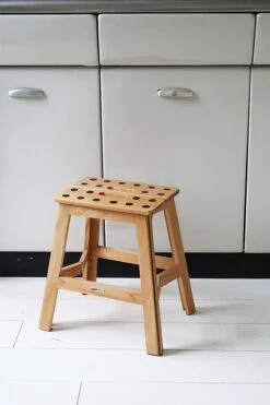 PUHLMANN - Inklapbare Kruk, JAMES, Hout, 41 Cm Hoog, Max 150 Kilo -Huishoudelijke Artikelen Winkel 800x1200 8